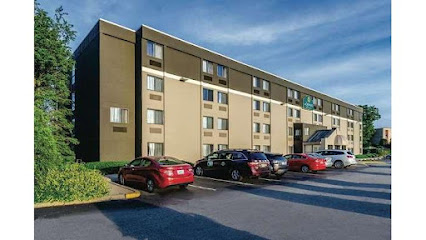 La Quinta Inn & Suites by Wyndham Warwick Providence Airport