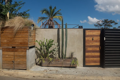 La Casa Paraiso, Rincón