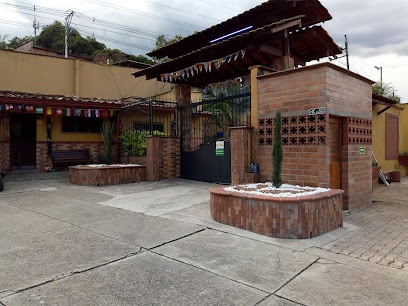Motel Monaco, Caldas