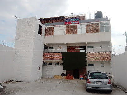 Airbnb HOSTAL- Posada Familiar "Cielito Lindo Toluca" Habitaciones con baño privado 398. Comprar en App Airbnb, Zinacantepec