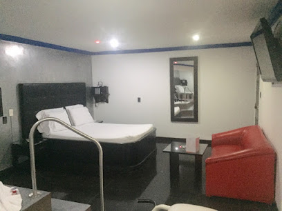 MOTEL LA FINQUITA, Armenia con Jacuzzi