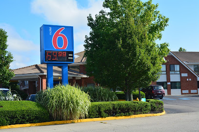 Motel 6 Newport, RI, Providence