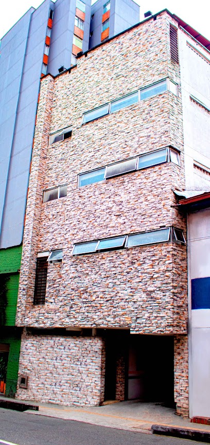 Motel Kong, El Poblado