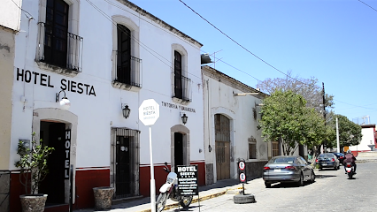 HOTEL SIESTA INN
