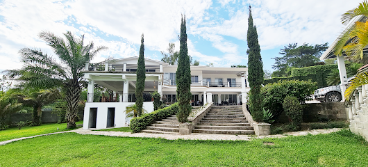 cocoview, Santa Lucía