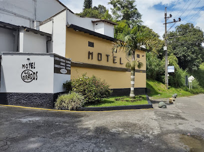 Motel 40 Grados, Caldas
