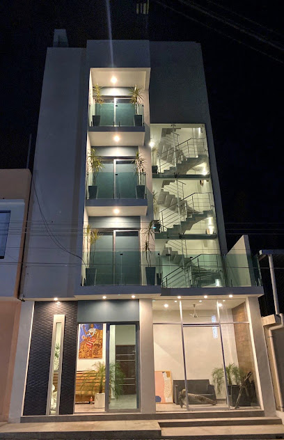 HOTEL TROIS